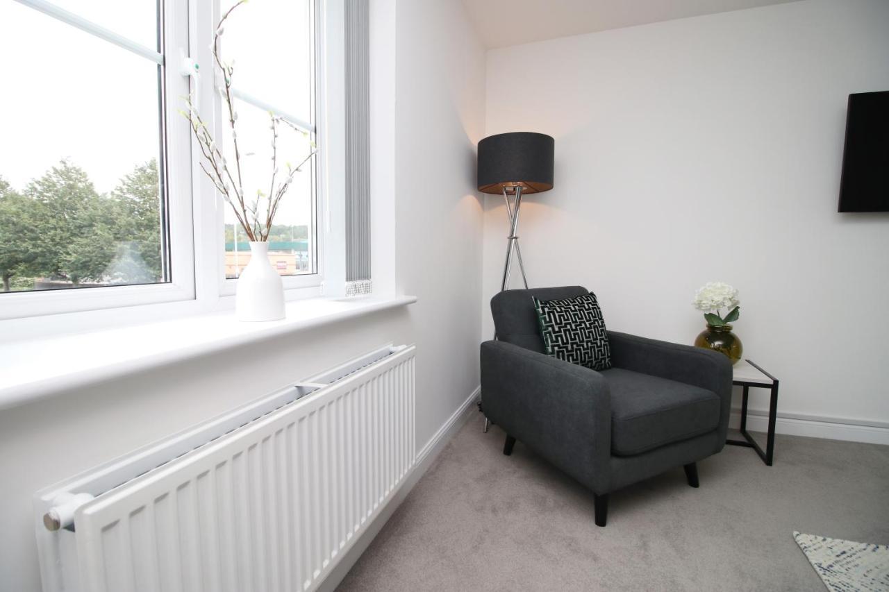 No 43 Stadium Views By Ssw - 2Br, Parking, Sleeps 4, 3Min Walk To Stadium, 10Min Drive To City Centre, Marina And Close To M4 Morriston Exteriör bild