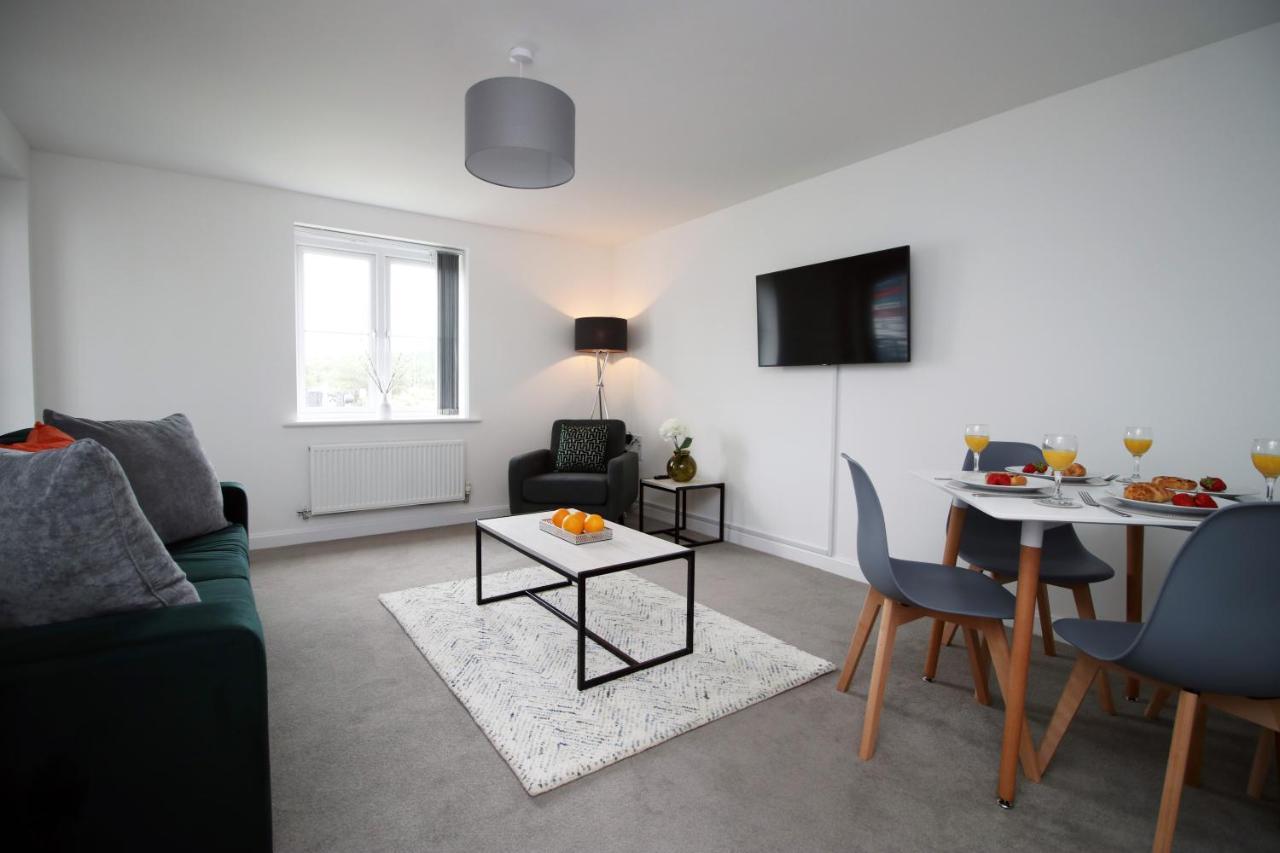 No 43 Stadium Views By Ssw - 2Br, Parking, Sleeps 4, 3Min Walk To Stadium, 10Min Drive To City Centre, Marina And Close To M4 Morriston Exteriör bild