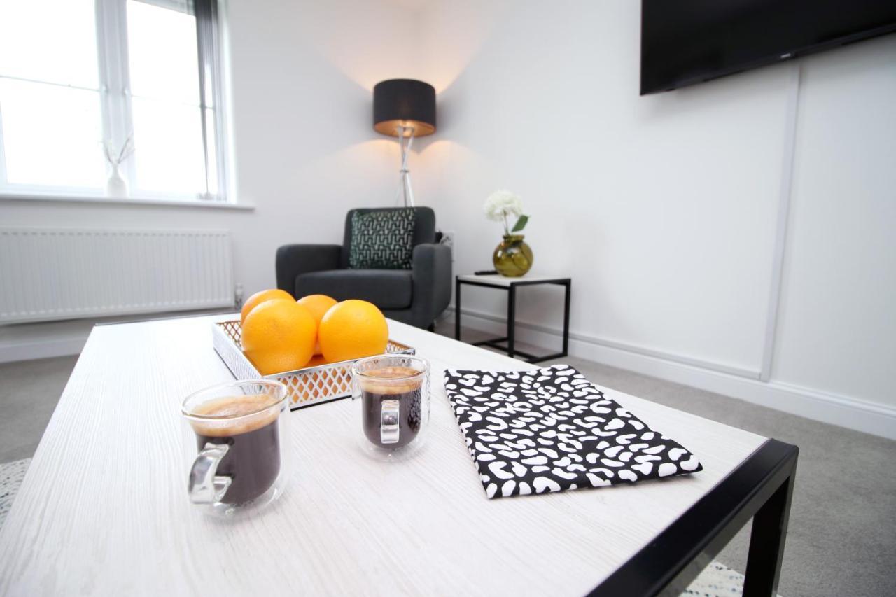 No 43 Stadium Views By Ssw - 2Br, Parking, Sleeps 4, 3Min Walk To Stadium, 10Min Drive To City Centre, Marina And Close To M4 Morriston Exteriör bild